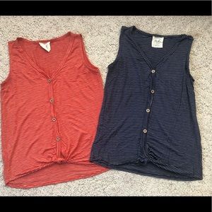 EUC| Women’s Set Of Two Tank Tops